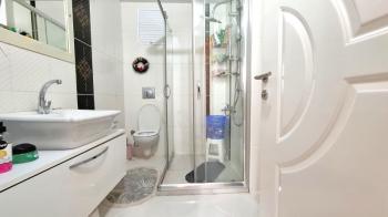 Elmas’tan Çiftlikköy’de 2 Bloklu Site İçinde Doğalgazlı  Ferah 3+1