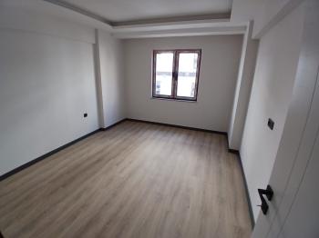 GÜVENAY - ÇORUM BAHÇELİEVLER MAH.SALİM AKAYDIN OKULU CİVARI SATILIK LÜKS DAİRE 3+1