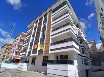 GÜVENAY - ÇORUM BAHÇELİEVLER MAH.SALİM AKAYDIN OKULU CİVARI SATILIK LÜKS DAİRE 3+1