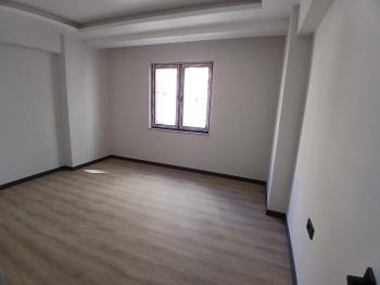 GÜVENAY - ÇORUM BAHÇELİEVLER MAH.SALİM AKAYDIN OKULU CİVARI SATILIK LÜKS DAİRE 3+1