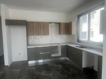 Küçük Kaymaklıda Terminal ve Okullar Yoluna Yürüme Mesafesinde Ensüit 3+1 satılık Daire