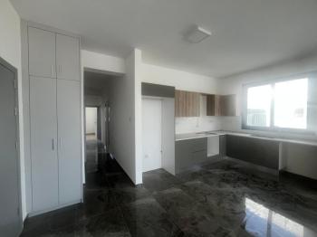 Küçük Kaymaklıda Terminal ve Okullar Yoluna Yürüme Mesafesinde Ensüit 3+1 satılık Daire