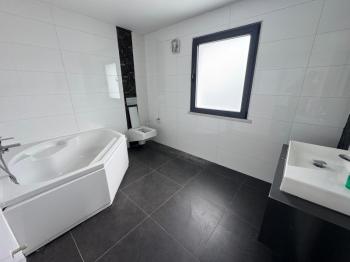 GİRNE BOĞAZDA  EŞYALI SATILIK MÜSTAKİL EV 