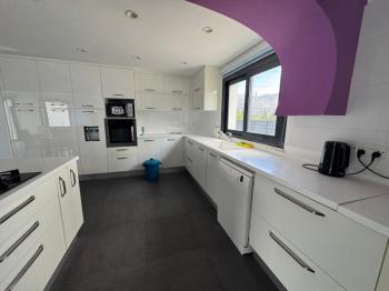 GİRNE BOĞAZDA  EŞYALI SATILIK MÜSTAKİL EV 