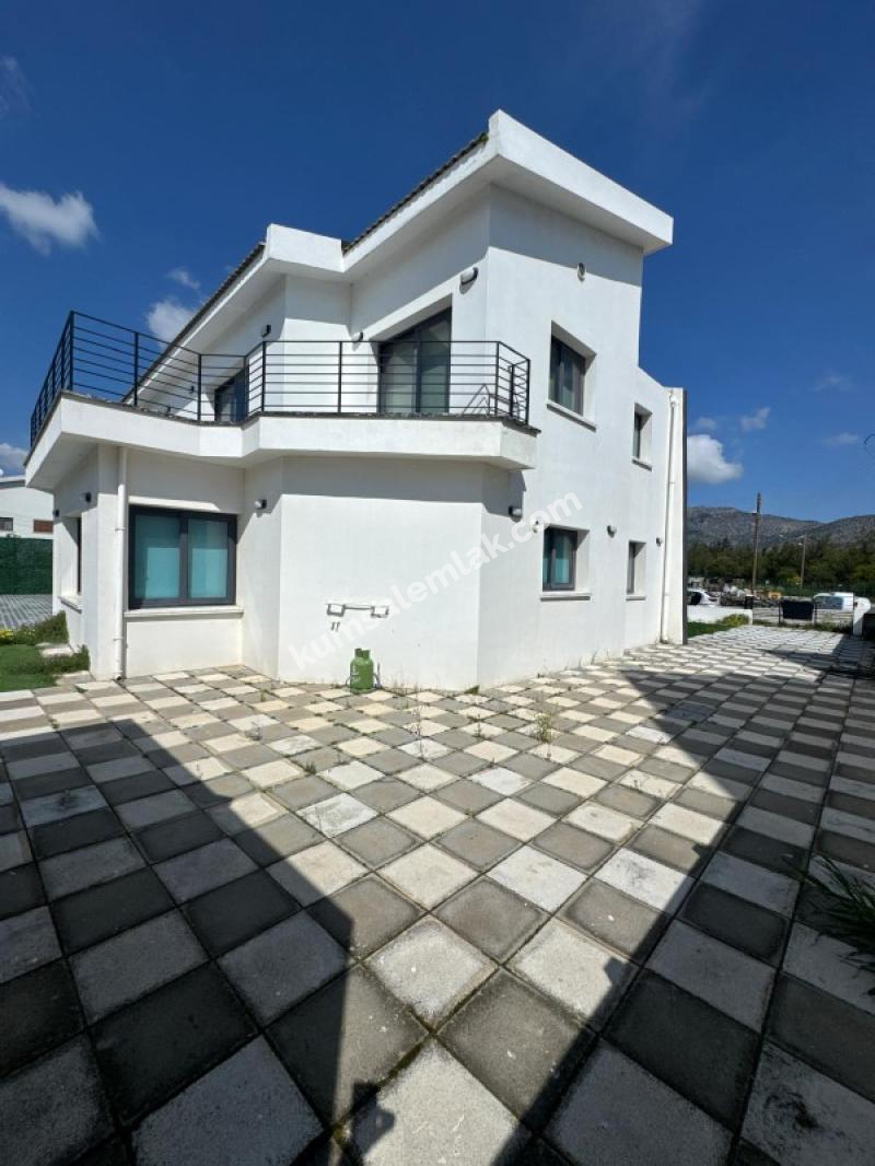 GİRNE BOĞAZDA  EŞYALI SATILIK MÜSTAKİL EV 