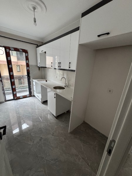 Alibeyköy Metro'ya 5 Dk 2+1 Müstakil Bahçeli 100 m2 Satılık Daire