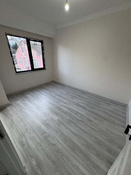 Alibeyköy Metro'ya 5 Dk 6.Kat Manzaralı 2+1 Balkonlu Sıfır Satılık Daire