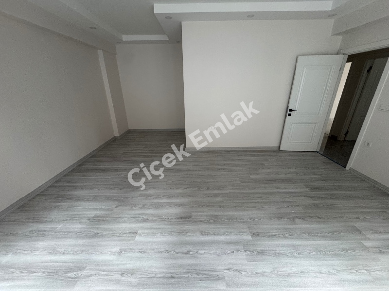 Alibeyköy Metro'ya 5 Dk 2+1 Müstakil Bahçeli 100 m2 Satılık Daire