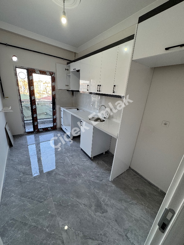 Alibeyköy Metro'ya 5 Dk 6.Kat Manzaralı 2+1 Balkonlu Sıfır Satılık Daire