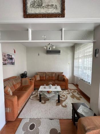 AFYON ÜÇOK EMLAKTAN ÖRNEKEVELER MAH 2+1 95M² TEMİZ BAKIMLI SATILIK DAİRE 
