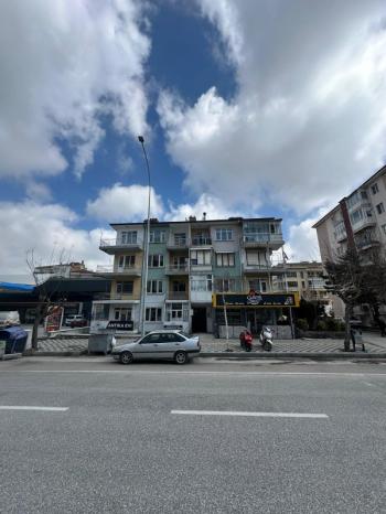 AFYON ÜÇOK EMLAKTAN ÖRNEKEVELER MAH 2+1 95M² TEMİZ BAKIMLI SATILIK DAİRE 