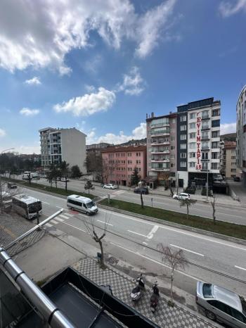 AFYON ÜÇOK EMLAKTAN ÖRNEKEVELER MAH 2+1 95M² TEMİZ BAKIMLI SATILIK DAİRE 