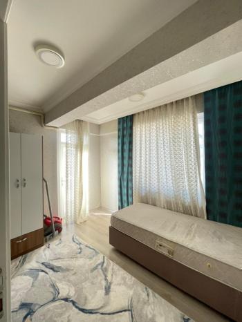 AFYON ÜÇOK EMLAKTAN ERENELER MAH TEMİZ BAKIMLI EŞYALI 2+0 50M² KİRALIK DAİRE 