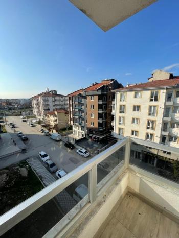 AFYON ÜÇOK EMLAKTAN ERENELER MAH TEMİZ BAKIMLI EŞYALI 2+0 50M² KİRALIK DAİRE 