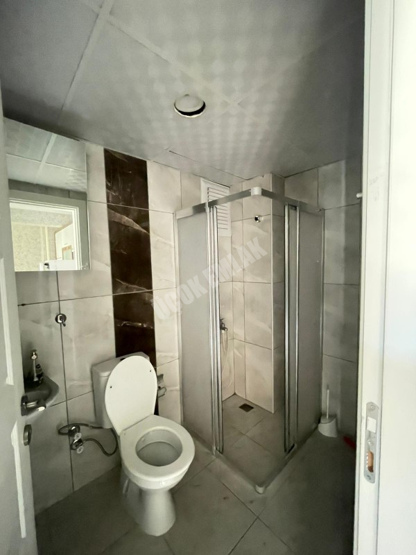 AFYON ÜÇOK EMLAKTAN ERENELER MAH TEMİZ BAKIMLI EŞYALI 2+0 50M² KİRALIK DAİRE 