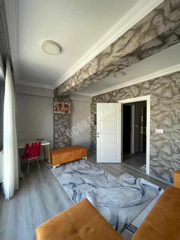AFYON ÜÇOK EMLAKTAN ERENELER MAH TEMİZ BAKIMLI EŞYALI 2+0 50M² KİRALIK DAİRE 
