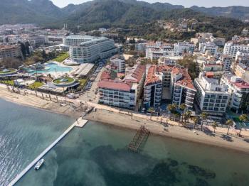 Marmaris Siteler Sahilde | Kendine Ait Plajlı Sitede | Deniz Manzaralı 1+1 Satılık Daire