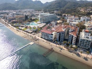 Marmaris Siteler Sahilde | Kendine Ait Plajlı Sitede | Deniz Manzaralı 1+1 Satılık Daire
