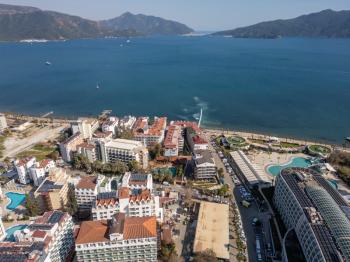 Marmaris Siteler Sahilde | Kendine Ait Plajlı Sitede | Deniz Manzaralı 1+1 Satılık Daire