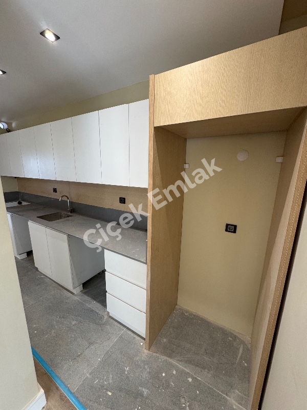 Alibeyköy Metro’ya 2 Dk Otoparklı 2+1 Sıfır Satılık Daire
