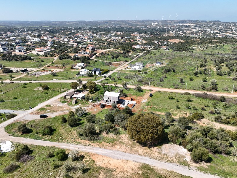 Didim Zümrüttepe de Satılık Köşe Başı İmarlı Arsa