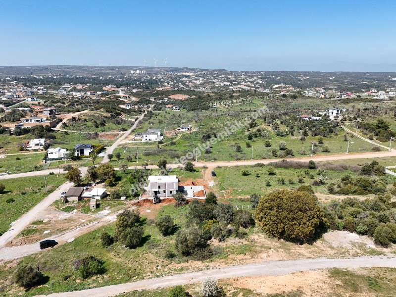 Didim Zümrüttepe de Satılık Köşe Başı İmarlı Arsa