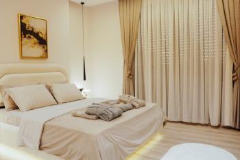 DİDİM EFELER’DE ULTRA LÜKS 3+1 TAM MÜSTAKİL VİLLA! | ÖZEL HAVUZ | FULL EŞYALI | 250 m² ARSA | 140 m² NET | EBEVEYN BANYOLU | OTO SULAMA | KALORİFER ALTYAPI | KAÇIRILMAYACAK FIRSAT!
