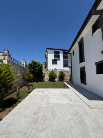 DİDİM HİSAR MAHALLESİ’NDE 5+2 ULTRA LÜKS TAM MÜSTAKİL VİLLA | 2 MUTFAK | 4 BANYO | SAUNALI | OTOPARKLI | OTOMATİK PANJUR | 175 m² NET | GENİŞ VE FERAHL YAŞAM ALANI! 