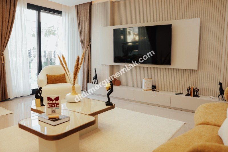 DİDİM EFELER’DE ULTRA LÜKS 3+1 TAM MÜSTAKİL VİLLA! | ÖZEL HAVUZ | FULL EŞYALI | 250 m² ARSA | 140 m² NET | EBEVEYN BANYOLU | OTO SULAMA | KALORİFER ALTYAPI | KAÇIRILMAYACAK FIRSAT!