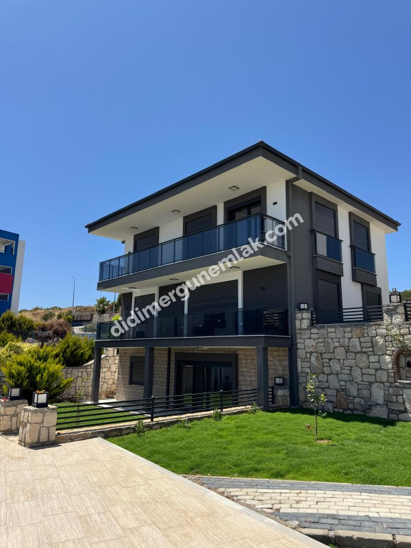 DİDİM HİSAR MAHALLESİ’NDE 5+2 ULTRA LÜKS TAM MÜSTAKİL VİLLA | 2 MUTFAK | 4 BANYO | SAUNALI | OTOPARKLI | OTOMATİK PANJUR | 175 m² NET | GENİŞ VE FERAHL YAŞAM ALANI! 