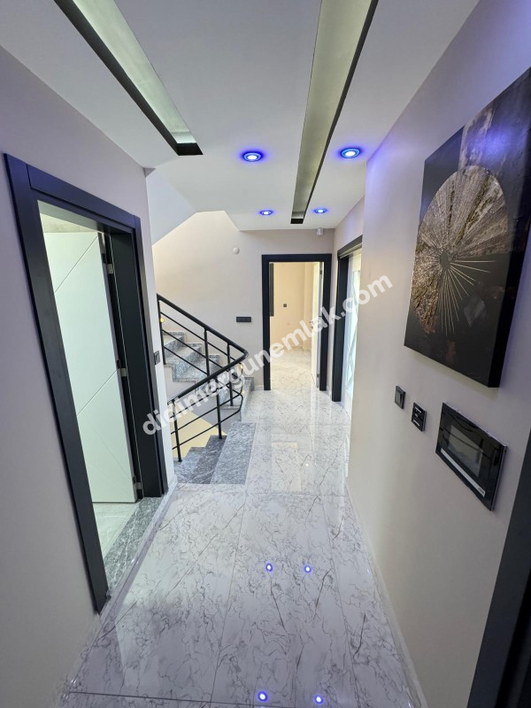DİDİM HİSAR MAHALLESİ’NDE 5+2 ULTRA LÜKS TAM MÜSTAKİL VİLLA | 2 MUTFAK | 4 BANYO | SAUNALI | OTOPARKLI | OTOMATİK PANJUR | 175 m² NET | GENİŞ VE FERAHL YAŞAM ALANI! 