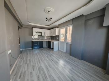 Didim Yeni Mahalle'de Yatırımlık & Bakımlı 2+1 Satılık Daire