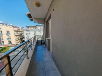 Didim Yeni Mahalle'de Yatırımlık & Bakımlı 2+1 Satılık Daire