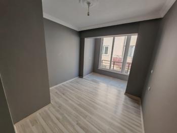 Didim Yeni Mahalle'de Yatırımlık & Bakımlı 2+1 Satılık Daire