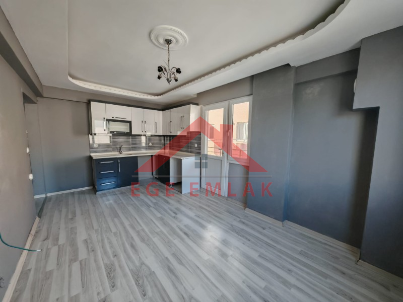 Didim Yeni Mahalle'de Yatırımlık & Bakımlı 2+1 Satılık Daire