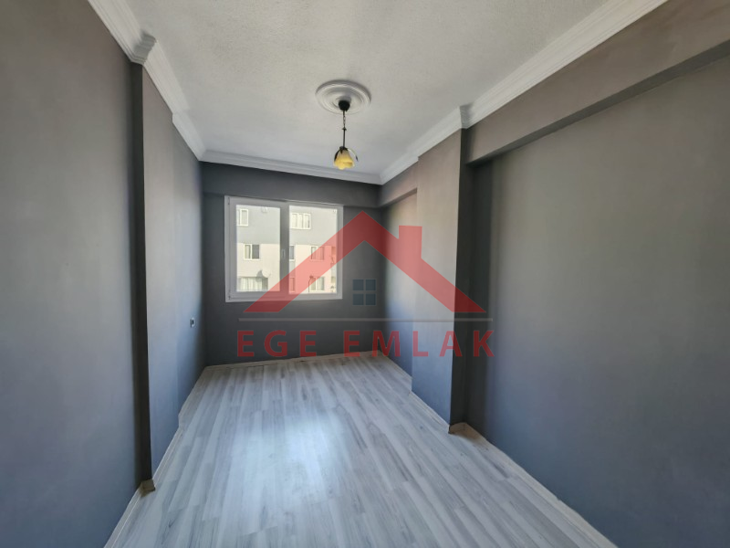 Didim Yeni Mahalle'de Yatırımlık & Bakımlı 2+1 Satılık Daire