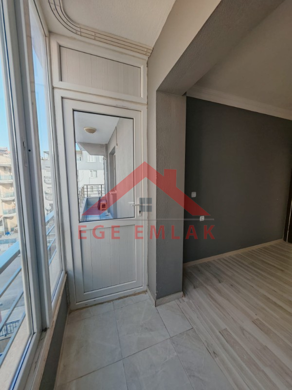 Didim Yeni Mahalle'de Yatırımlık & Bakımlı 2+1 Satılık Daire