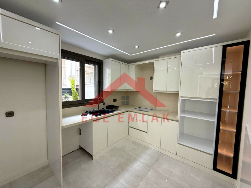 Didim'de Denize 100 Metre Mesafede Satılık 3+1 Villa