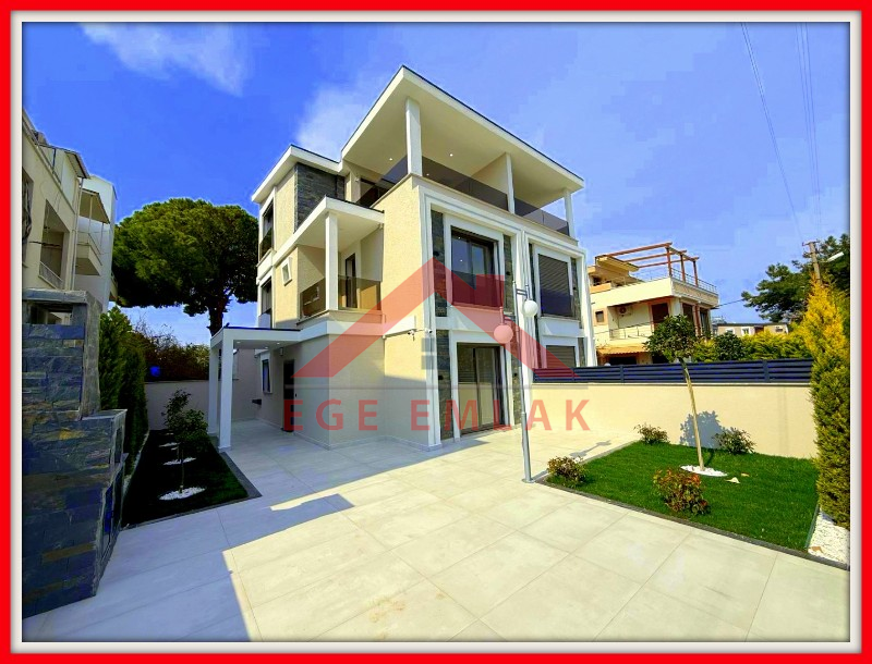 Didim'de Denize 100 Metre Mesafede Satılık 3+1 Villa
