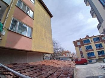 GÜVENAY - ACİLL KALE MAH. ÇORUM KALESİ KARŞISI SATILIK 2+1 DAİRE