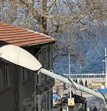 MUDANYA ÖMERBEY'DE SAHİLE YAKIN DENİZ GÖRÜR SATILIK ARA KAT 2+1 DAİRE