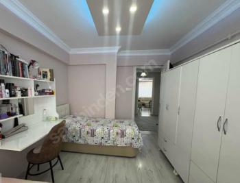 MUDANYA ÖMERBEY'DE SAHİLE YAKIN DENİZ GÖRÜR SATILIK ARA KAT 2+1 DAİRE