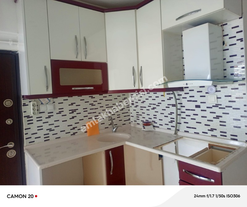 MUDANYA HALİTPAŞA 'da SAHİLE YAKIN DENİZ GÖRÜR SATILIK 2+1 DAİRE