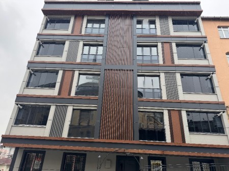 Akşemsettin Metro'ya 5 Dk 2+1 Bahçeli Sıfır Satılık Daire