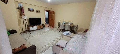 Yeşilpınar'da 90 m2 Arakat Balkonlu Satılık Daire