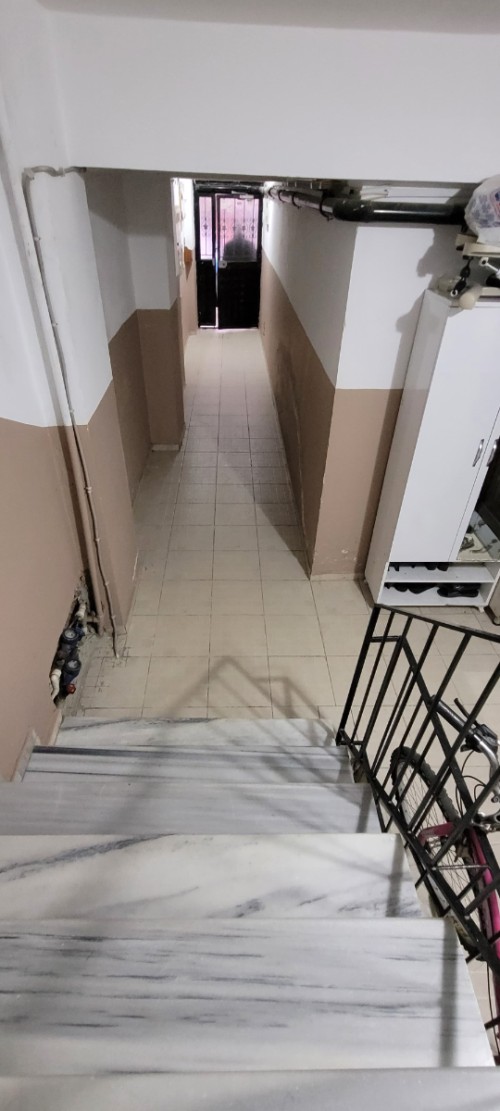 Yeşilpınar'da 90 m2 Arakat Balkonlu Satılık Daire