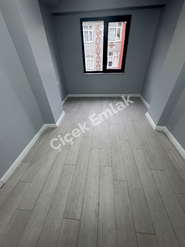Akşemsettin Metro'ya 5 Dk Asansörlü 2+1 Sıfır Satılık Daire