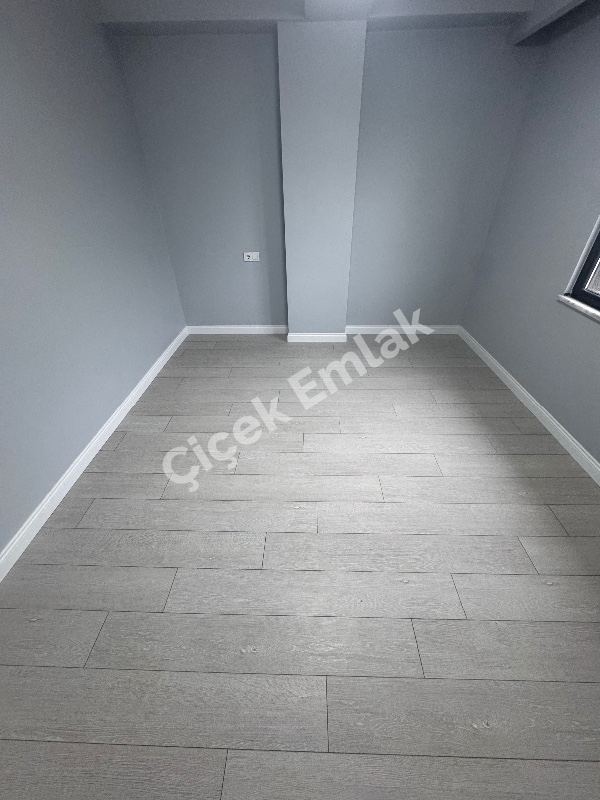 Akşemsettin Metro'ya 5 Dk 4+2 Asansörlü Sıfır Satılık Dubleks