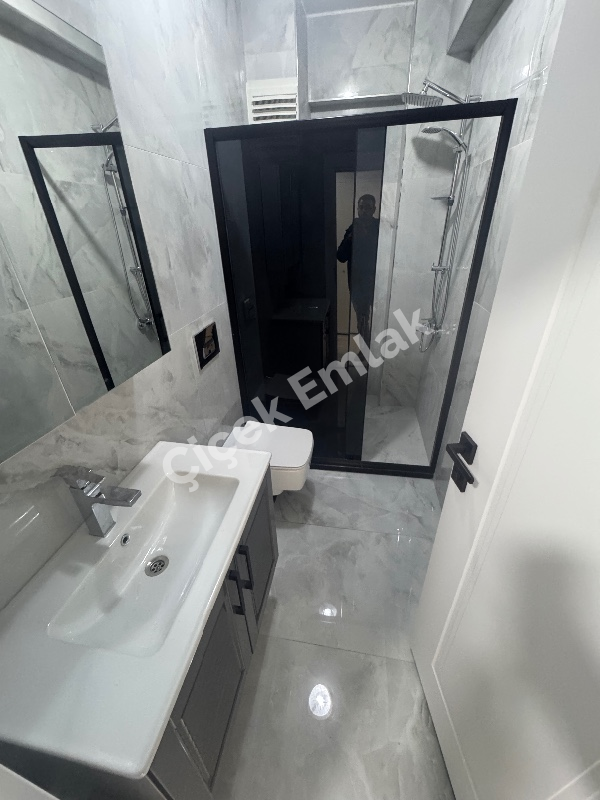 Akşemsettin Metro'ya 5 Dk Yatırımlık 1+1 Sıfır Satılık Daire