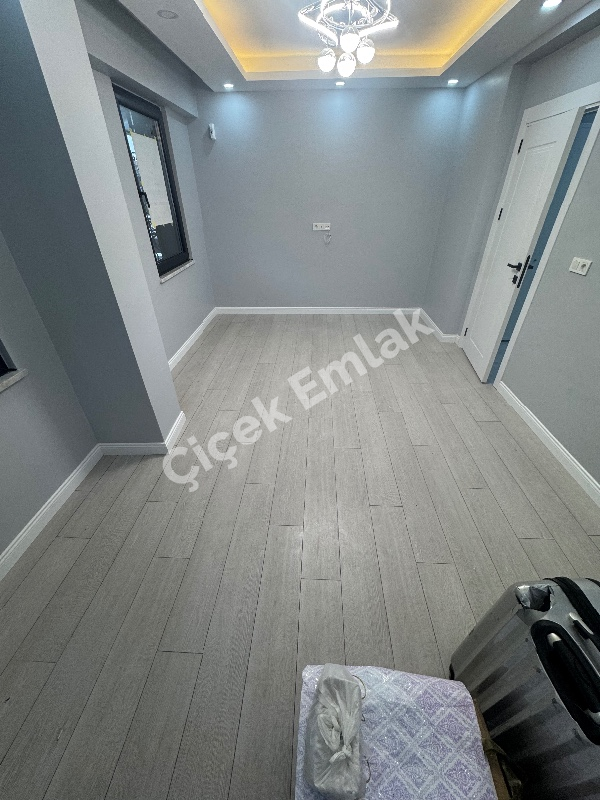 Akşemsettin Metro'ya 5 Dk Yatırımlık 1+1 Sıfır Satılık Daire